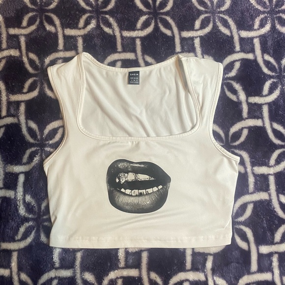 SHEIN Tops - SHEIN White Crop Top with Black Lip Graphic